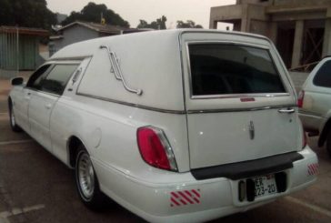 Hearse driver sadly perishes in an accident while transporting corpse
