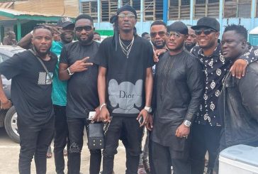 Ghanaian musicians commiserate with Keche Andrew as he lays his father to rest