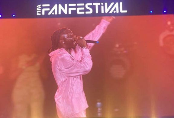 Ghanaian musician, Stonebwoy thrills patrons at FIFA Fan Festival in Qatar
