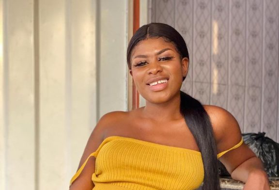 Yaa Jackson gives birth to a baby boy