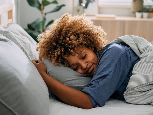 Health benefits of sleeping early