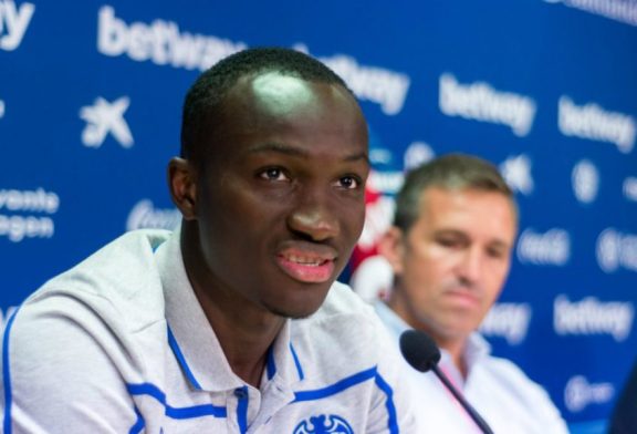 Raphael Dwamena: Ghanaian footballer is dead